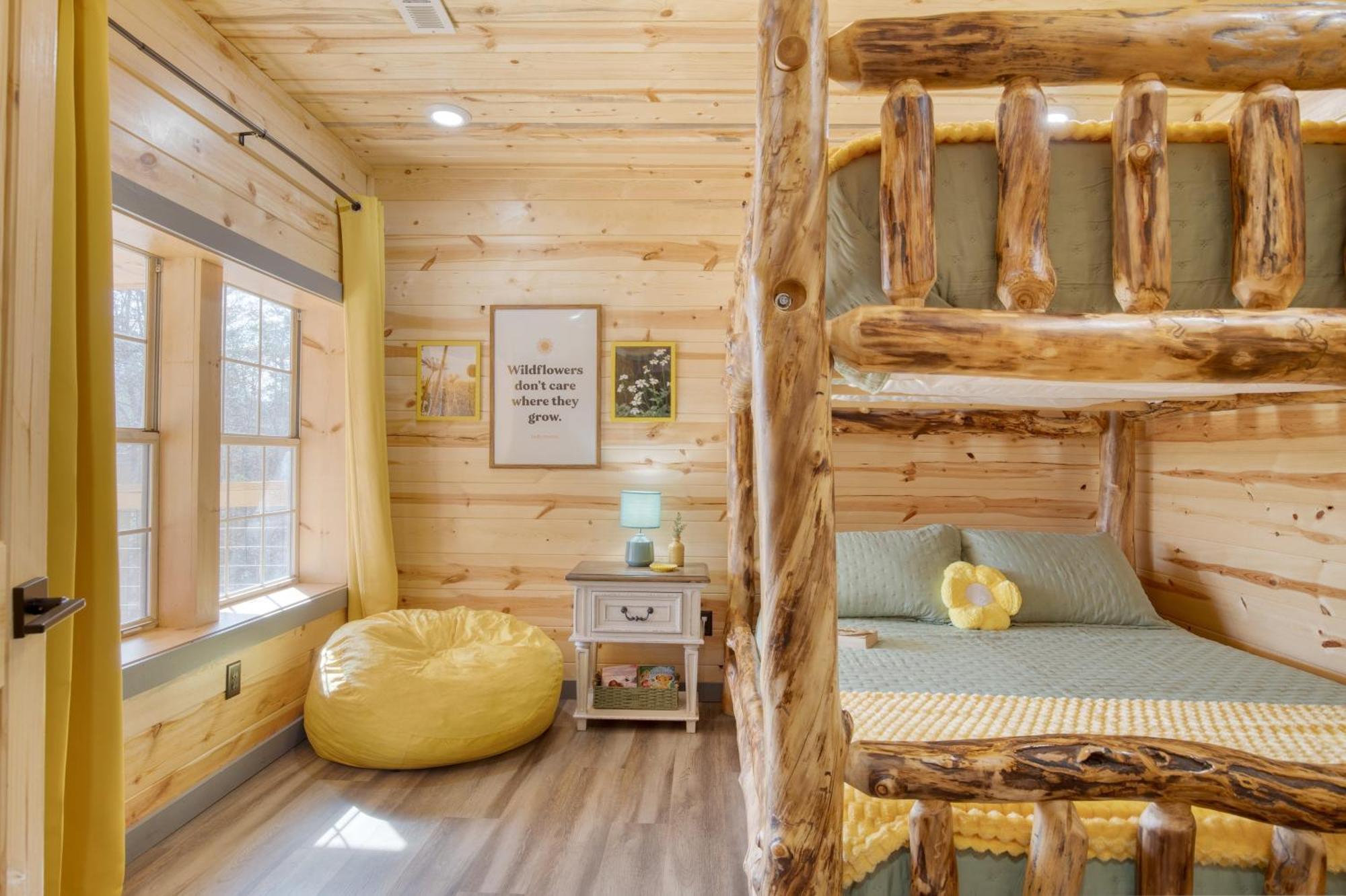 Pink Pines Avantstay Luxury Aesthetic Dream Home Indoor Pool Hot Tub Pigeon Forge Exterior foto